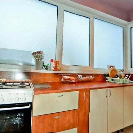 Apartament Laurentiu - Etaj.1 Букурещ Екстериор снимка