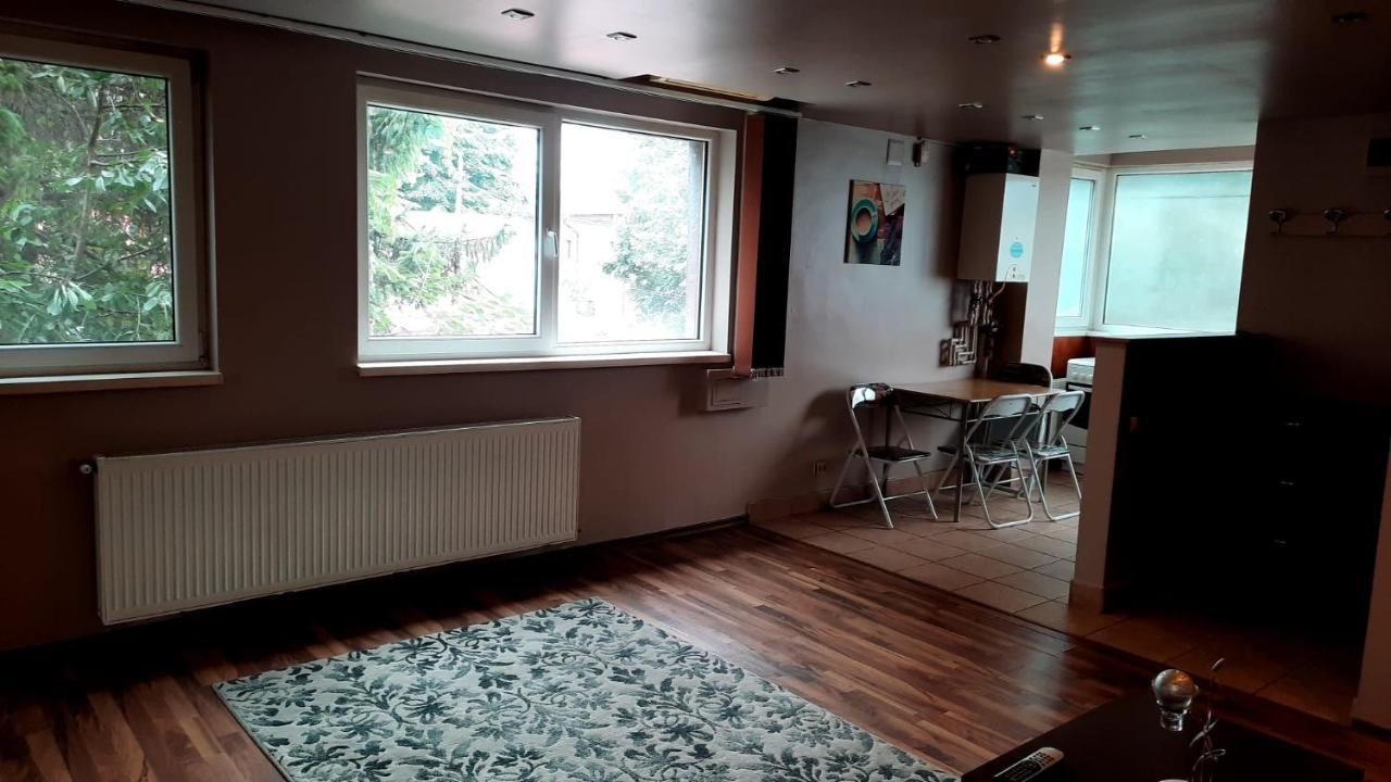 Apartament Laurentiu - Etaj.1 Букурещ Екстериор снимка
