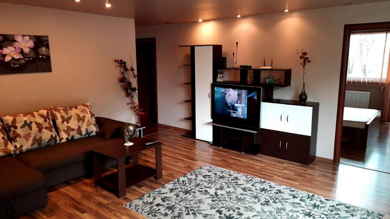 Apartament Laurentiu - Etaj.1 Букурещ Екстериор снимка